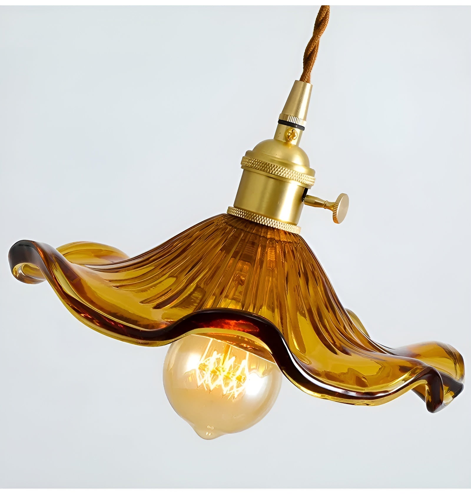 Vividra - Traditional Pendant Light