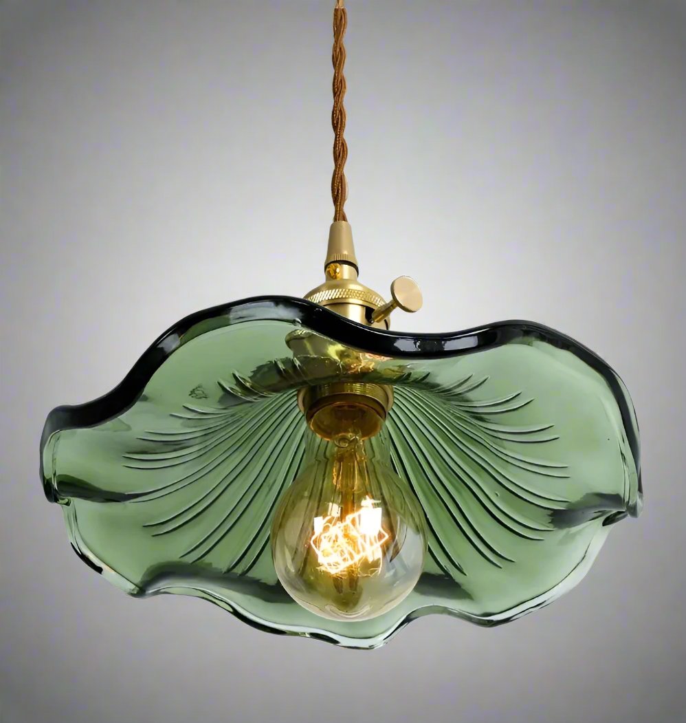 Vividra - Traditional Pendant Light