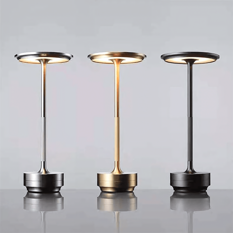 Solio - Modern Table Lamp